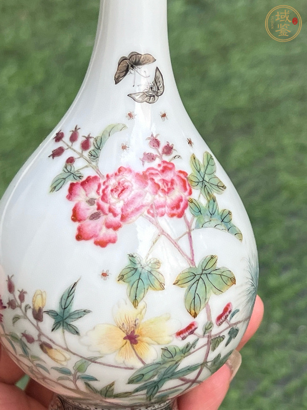古玩陶瓷民國(guó) 仿琺瑯彩花卉紋瓶真品鑒賞圖