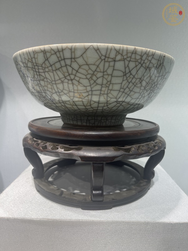 古玩陶瓷仿官釉大碗真品鑒賞圖