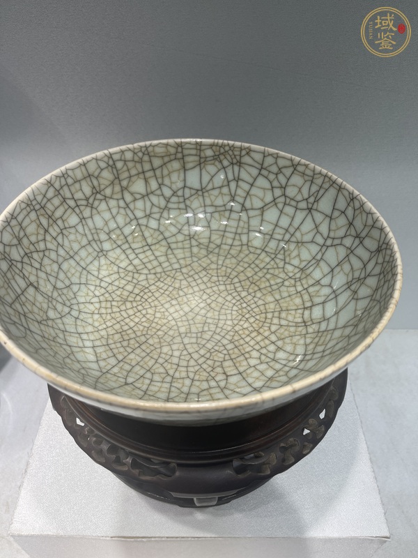 古玩陶瓷仿官釉大碗真品鑒賞圖