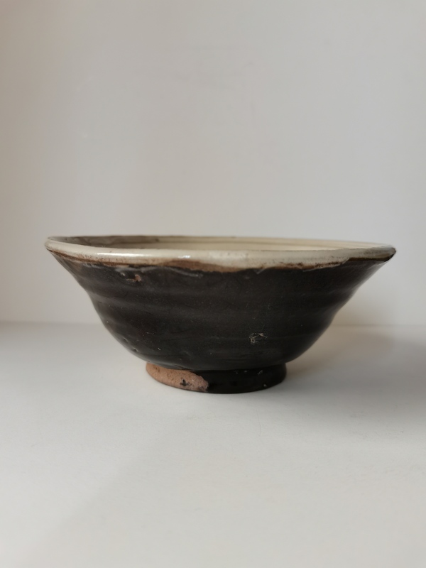古玩陶瓷緇素品種茶碗拍賣,當前價格0元