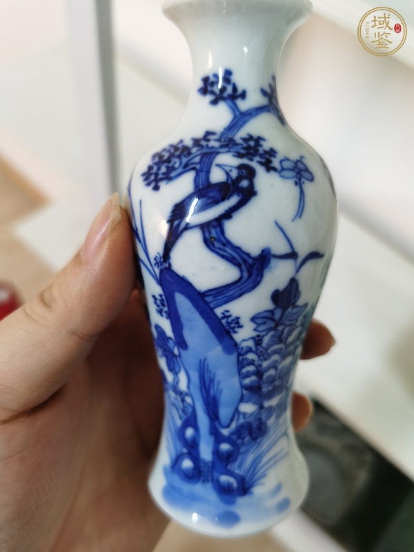 古玩陶瓷青花花鳥觀音瓶真品鑒賞圖