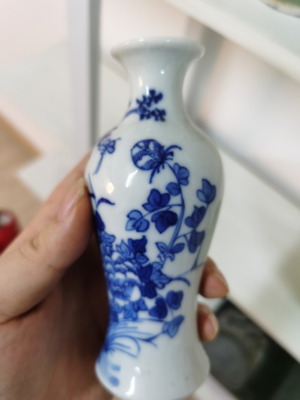 古玩陶瓷清光緒·青花花鳥(niǎo)觀音瓶一對(duì)拍賣，當(dāng)前價(jià)格6000元