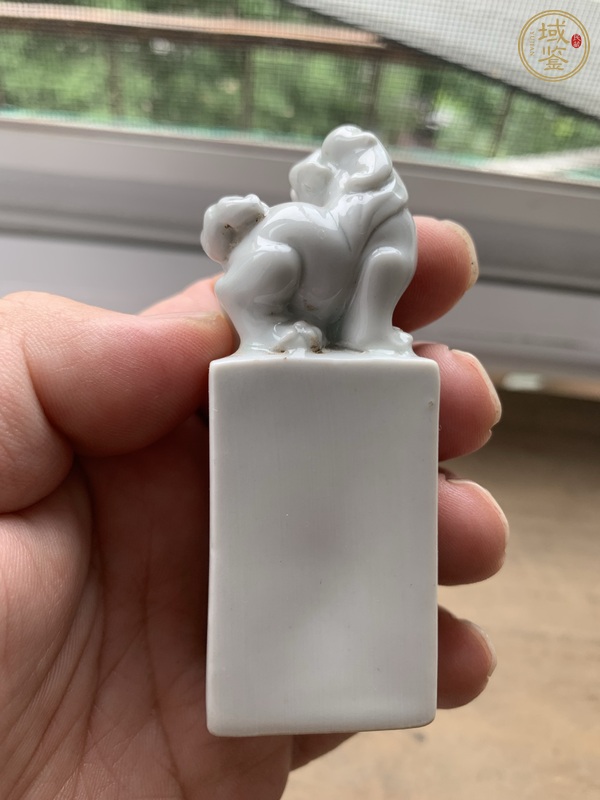 古玩陶瓷德化窯獅子印章真品鑒賞圖