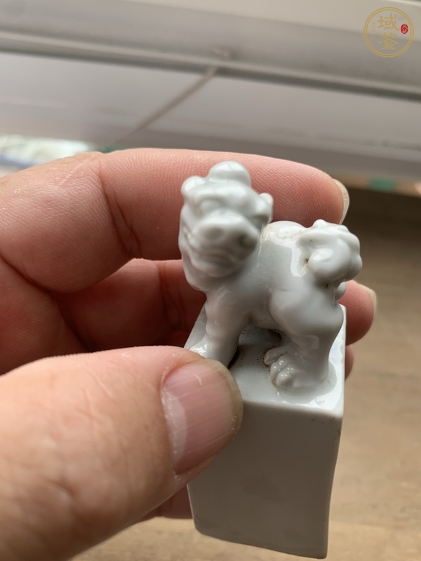 古玩陶瓷德化窯獅子印章真品鑒賞圖