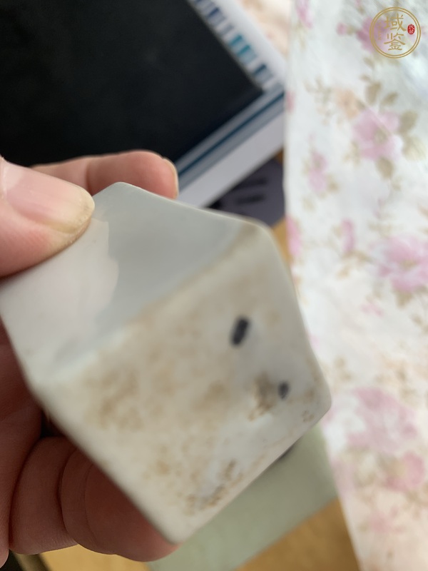 古玩陶瓷德化窯獅子印章真品鑒賞圖