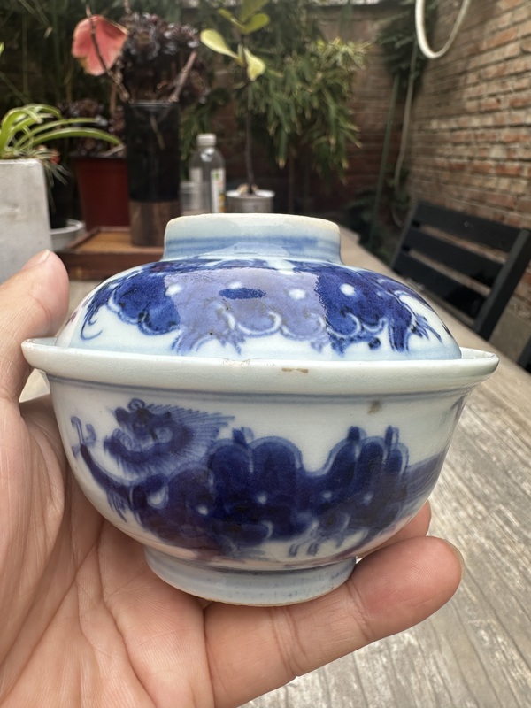 古玩陶瓷雍正·青花夔龍紋蓋碗拍賣,當前價格5777元