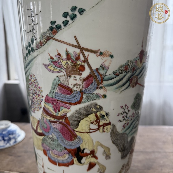 古玩粉彩瓶真品鑒賞圖