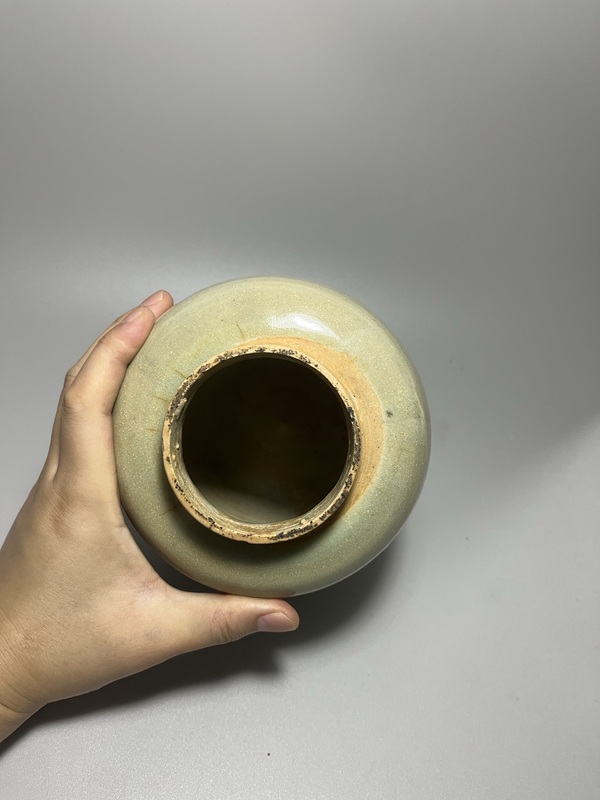 古玩陶瓷龍泉青瓷冬瓜罐拍賣，當前價格0元