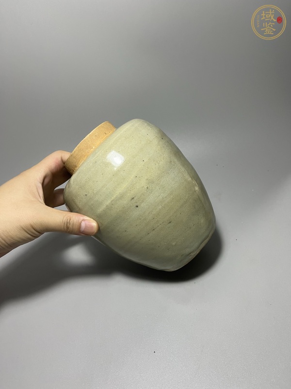 古玩陶瓷青釉罐真品鑒賞圖