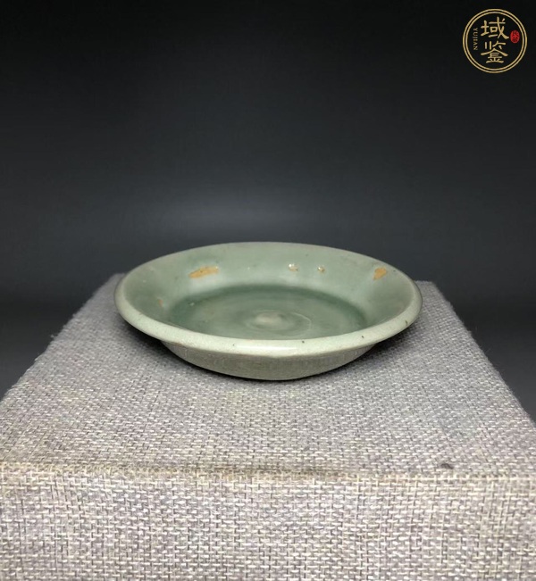 古玩陶瓷龍泉青瓷盤真品鑒賞圖