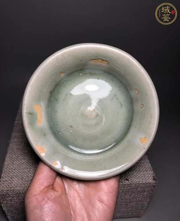 古玩陶瓷龍泉青瓷盤真品鑒賞圖