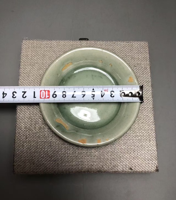 古玩陶瓷（文房精品）龍泉青釉臥足洗（釉面如玉不錯(cuò)收藏價(jià)值）拍賣(mài)，當(dāng)前價(jià)格0元