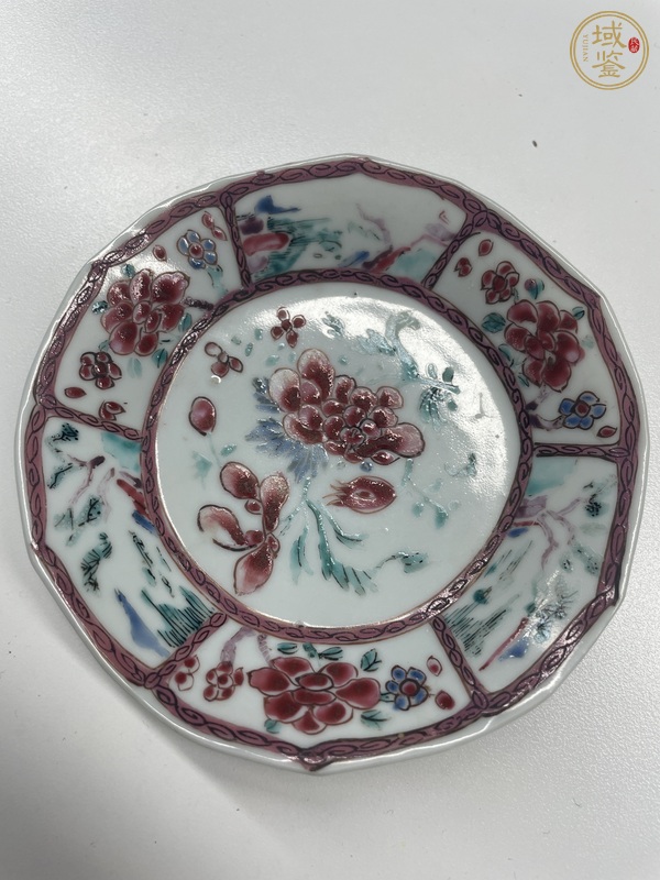 古玩陶瓷花卉紋粉彩盤真品鑒賞圖