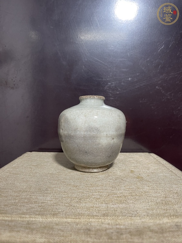 古玩陶瓷龍泉青瓷蘋果尊真品鑒賞圖
