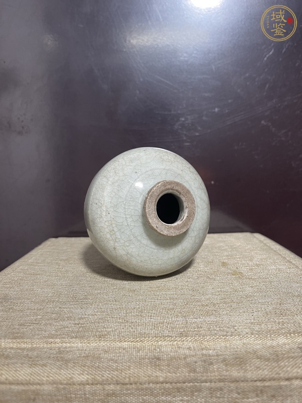 古玩陶瓷龍泉青瓷蘋果尊真品鑒賞圖