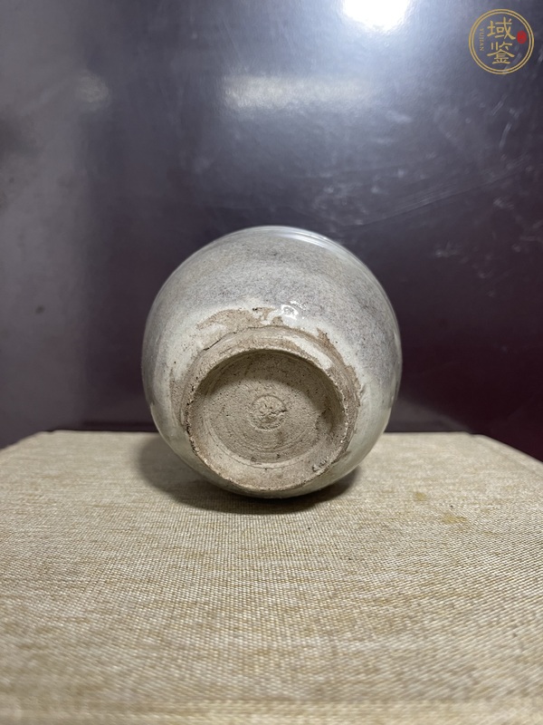 古玩陶瓷龍泉青瓷蘋果尊真品鑒賞圖