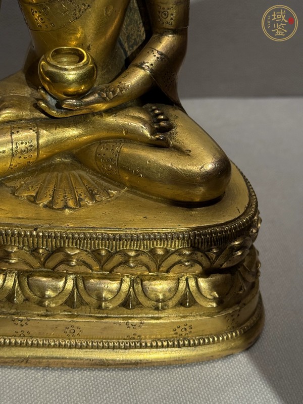 古玩銅器寶生佛真品鑒賞圖
