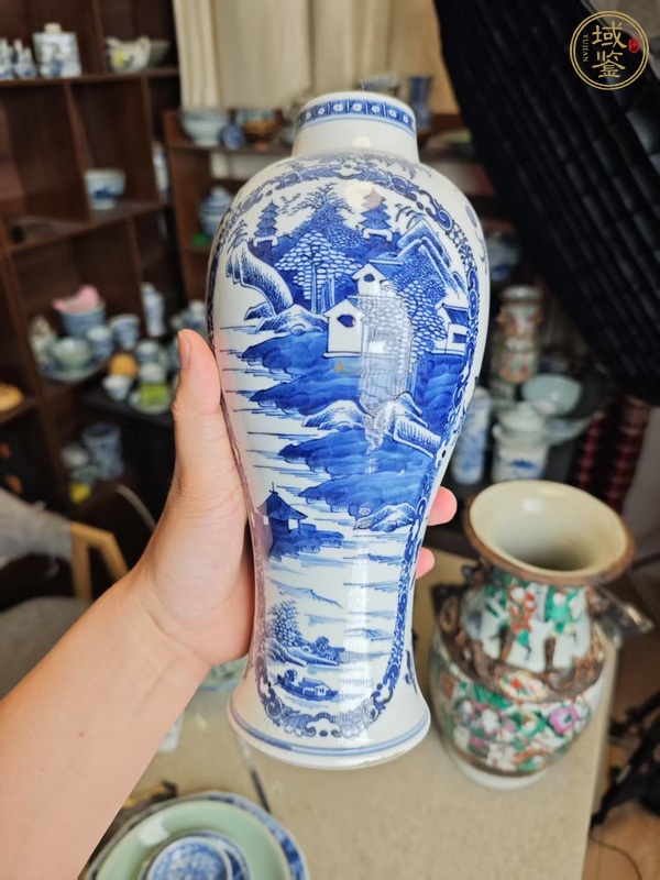 古玩陶瓷青花山水雞腿瓶真品鑒賞圖