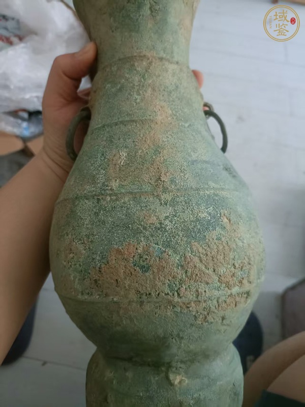 古玩銅器漢代雙耳銅瓶真品鑒賞圖