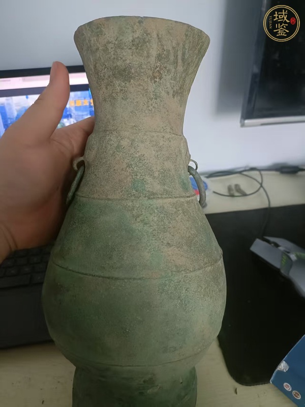 古玩銅器漢代雙耳銅瓶真品鑒賞圖
