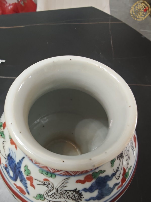 古玩陶瓷清晚期 五彩魚藻紋梅瓶真品鑒賞圖
