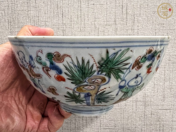 古玩陶瓷青花五彩童子?jì)霊蚣y碗真品鑒賞圖