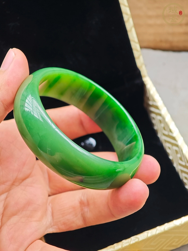 古玩玉器天然碧玉手鐲真品鑒賞圖