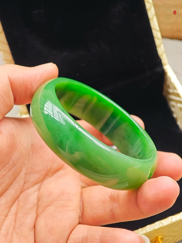 古玩玉器天然碧玉手鐲真品鑒賞圖
