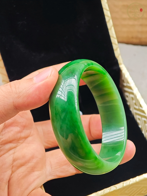 古玩玉器天然碧玉手鐲真品鑒賞圖