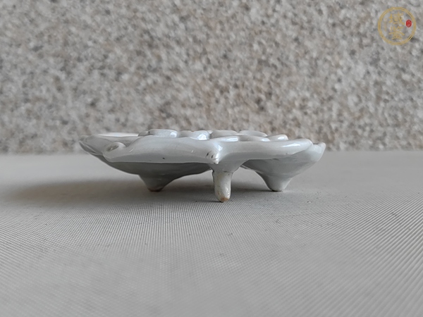 古玩陶瓷德化白瓷桃形洗真品鑒賞圖