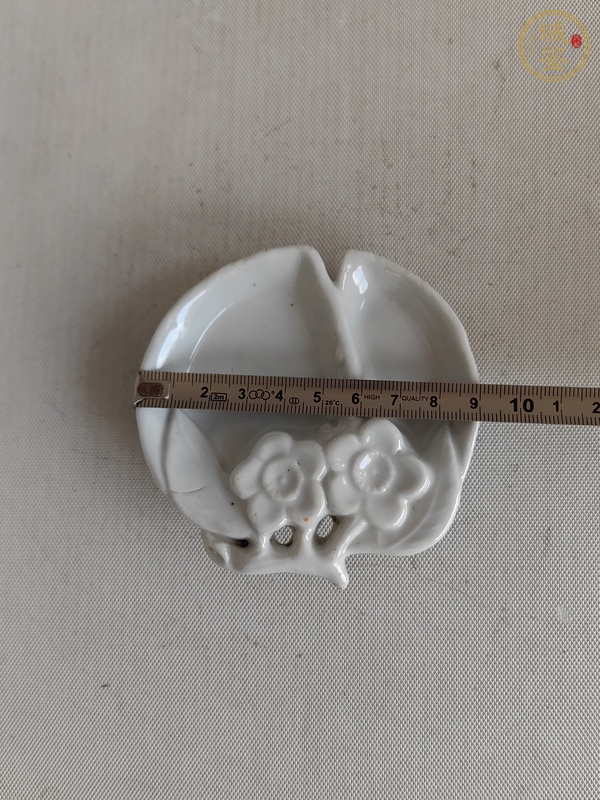 古玩陶瓷德化白瓷桃形洗真品鑒賞圖