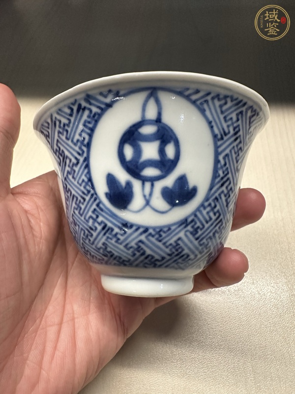 古玩陶瓷青花杯真品鑒賞圖