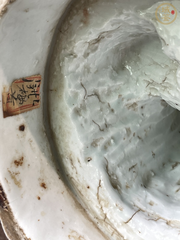 古玩陶瓷清代早期德化窯白釉坐蓮觀音塑像真品鑒賞圖