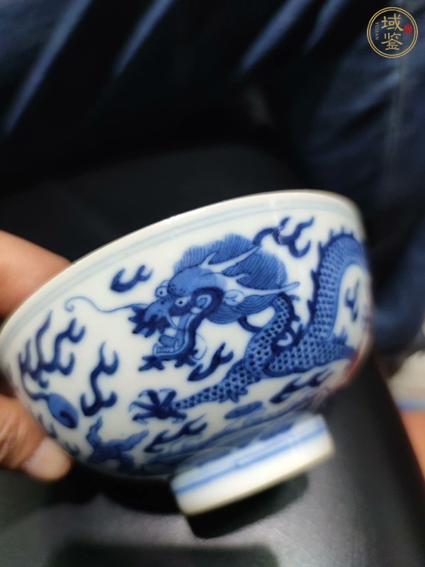 古玩陶瓷龍紋青花茶圓真品鑒賞圖