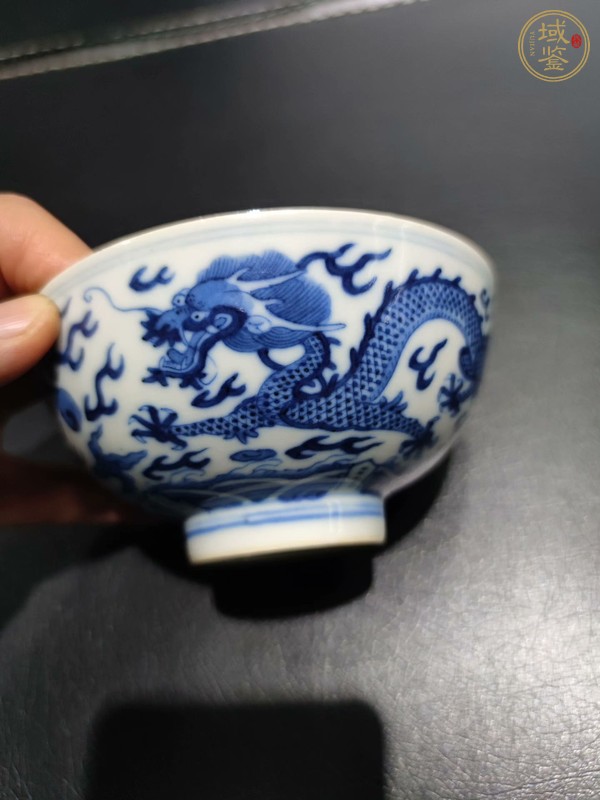 古玩陶瓷龍紋青花茶圓真品鑒賞圖