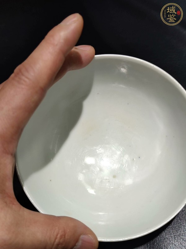 古玩陶瓷龍紋青花茶圓真品鑒賞圖