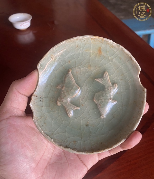古玩陶瓷龍泉青瓷雙魚洗真品鑒賞圖