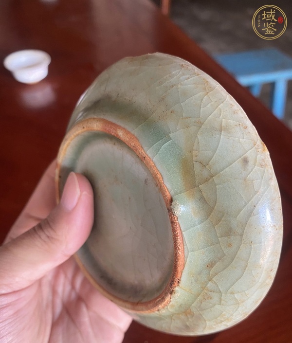 古玩陶瓷龍泉青瓷雙魚洗真品鑒賞圖