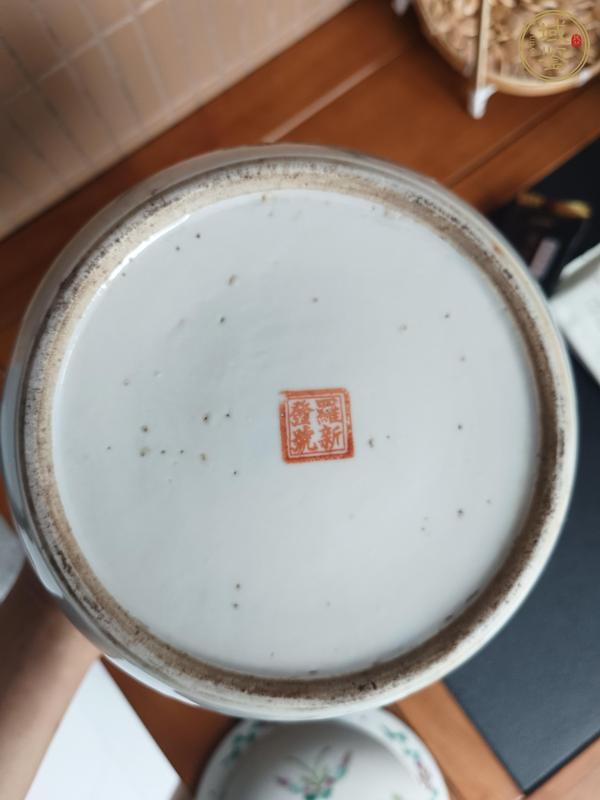 古玩陶瓷粉彩花卉紋四系粥罐真品鑒賞圖