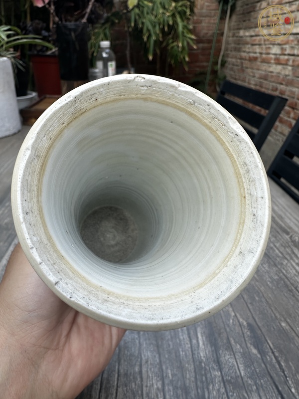 古玩陶瓷五彩花卉紋花觚真品鑒賞圖