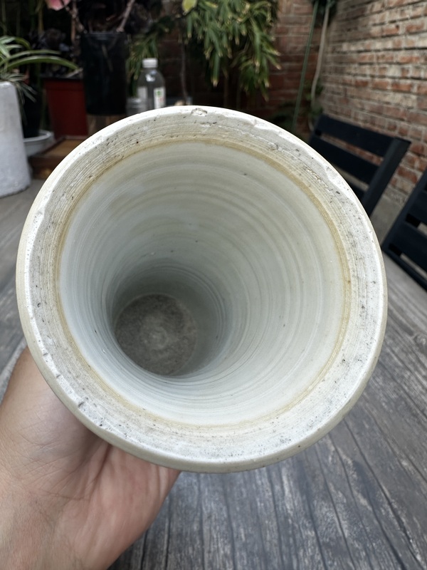 古玩陶瓷康熙五彩花卉紋花觚拍賣，當(dāng)前價(jià)格5777元