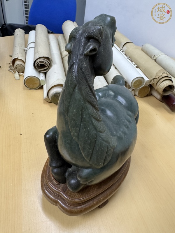 古玩玉器和田玉雕“臥馬”擺件真品鑒賞圖