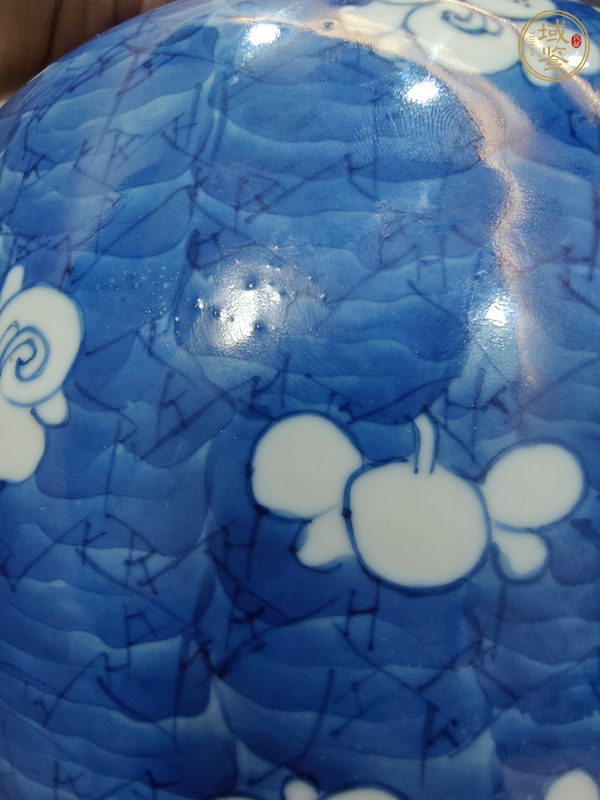 古玩陶瓷青花留白冰梅紋罐真品鑒賞圖