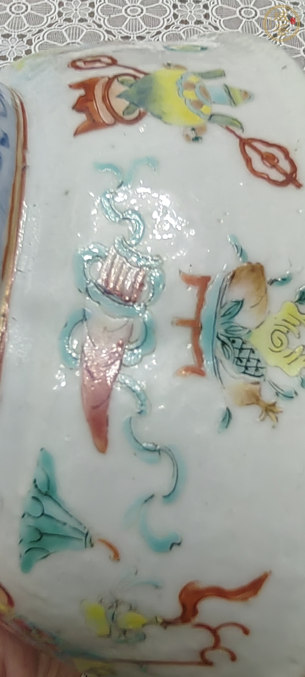 古玩陶瓷粉彩海棠型貢盤真品鑒賞圖