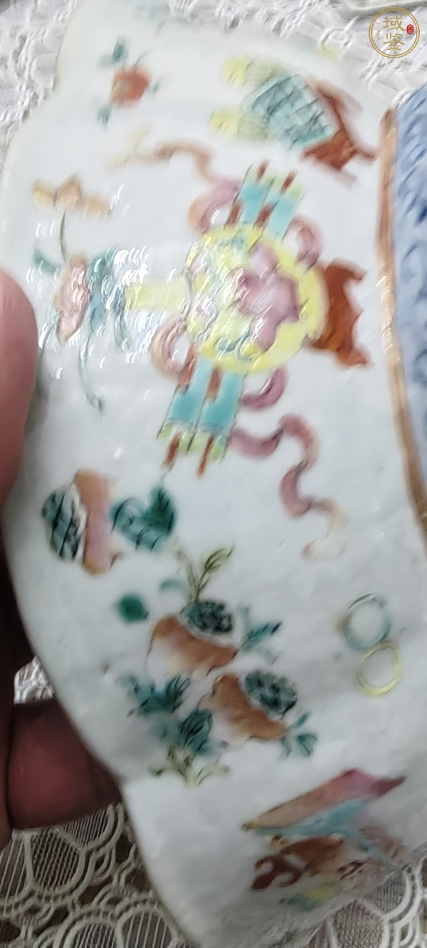 古玩陶瓷粉彩海棠型貢盤真品鑒賞圖