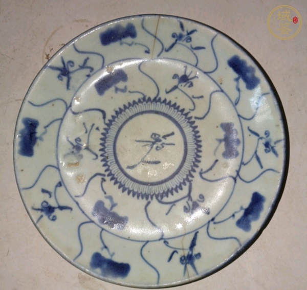 古玩陶瓷清雍正 青花纏枝蓮紋盤真品鑒賞圖