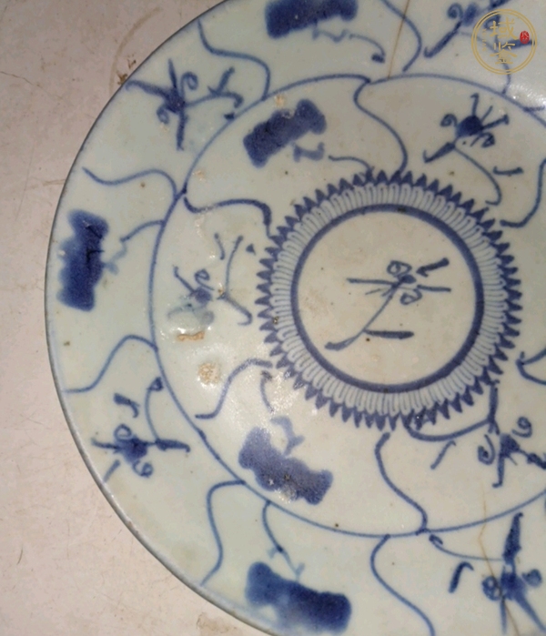 古玩陶瓷清雍正 青花纏枝蓮紋盤真品鑒賞圖
