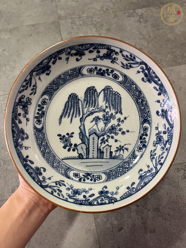 古玩陶瓷青花花卉紋盤真品鑒賞圖