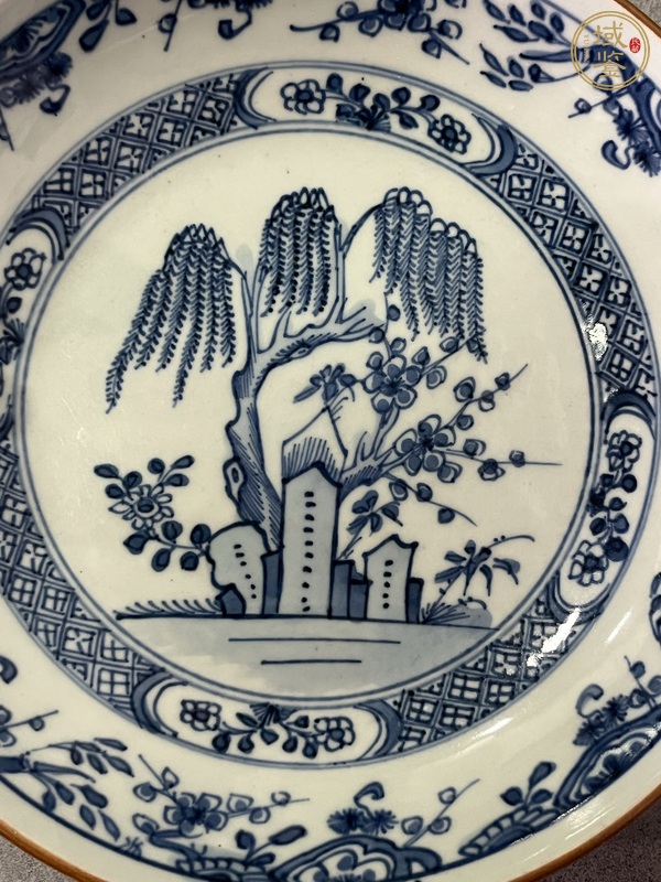 古玩陶瓷青花花卉紋盤真品鑒賞圖