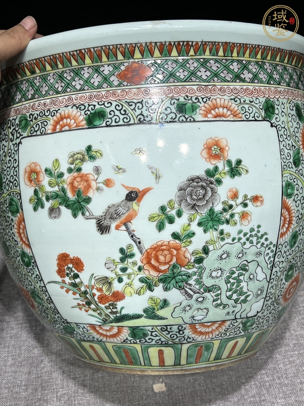 古玩陶瓷花鳥紋五彩缸真品鑒賞圖